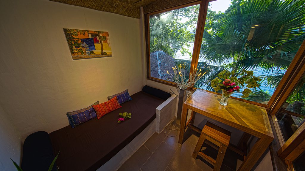 10 nad lembeh resort north sulawesi indonesia seaview bungalow