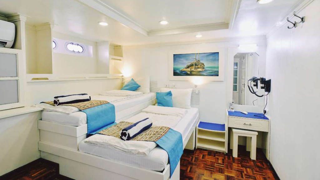 16 horizon 19 liveaboard maldives lower deck twin cabin 2