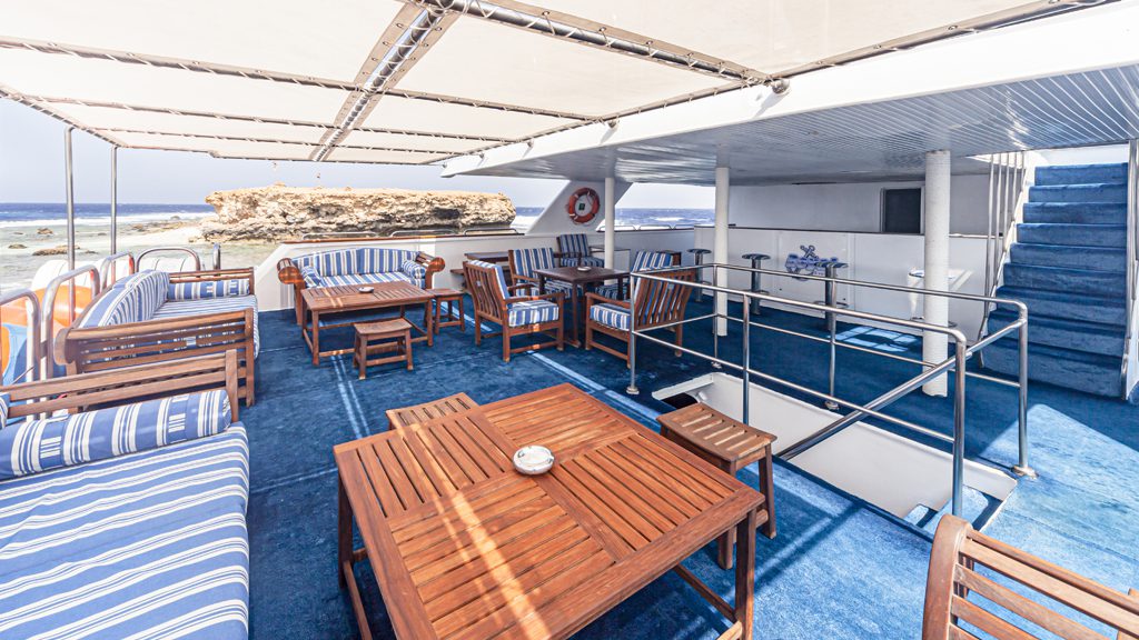 14 royal evolution liveaboard red sea egypt shaded sundeck