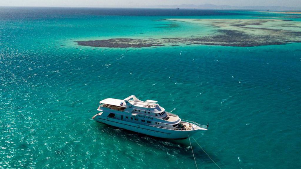 2 heaven saphir liveaboard red sea egypt aerial view hero