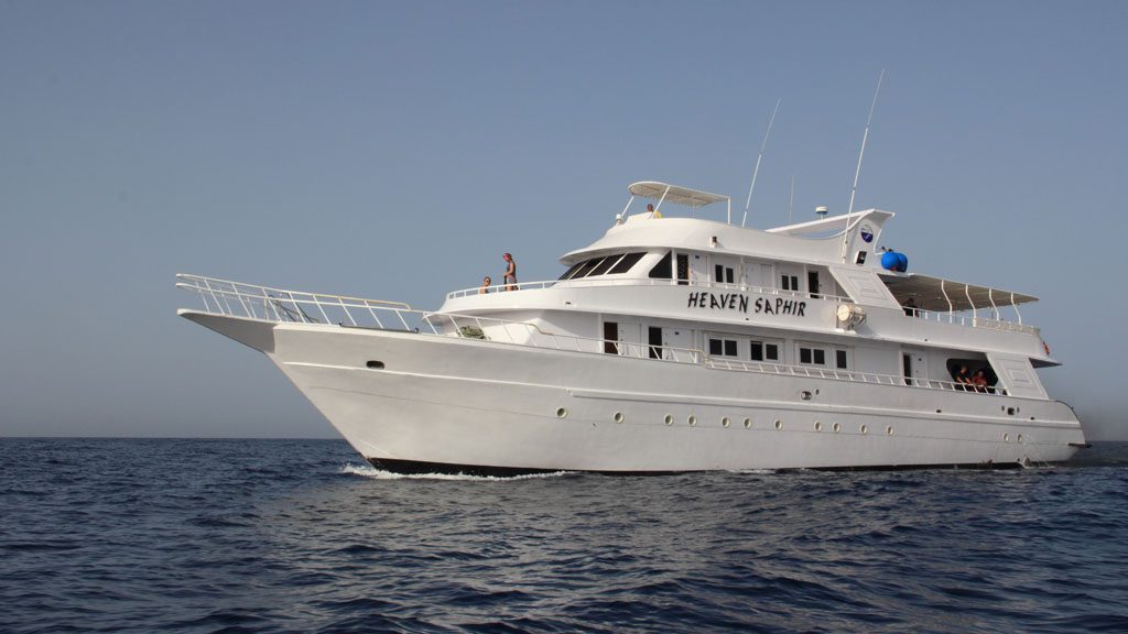 7 heaven saphir liveaboard red sea egypt boat front 2