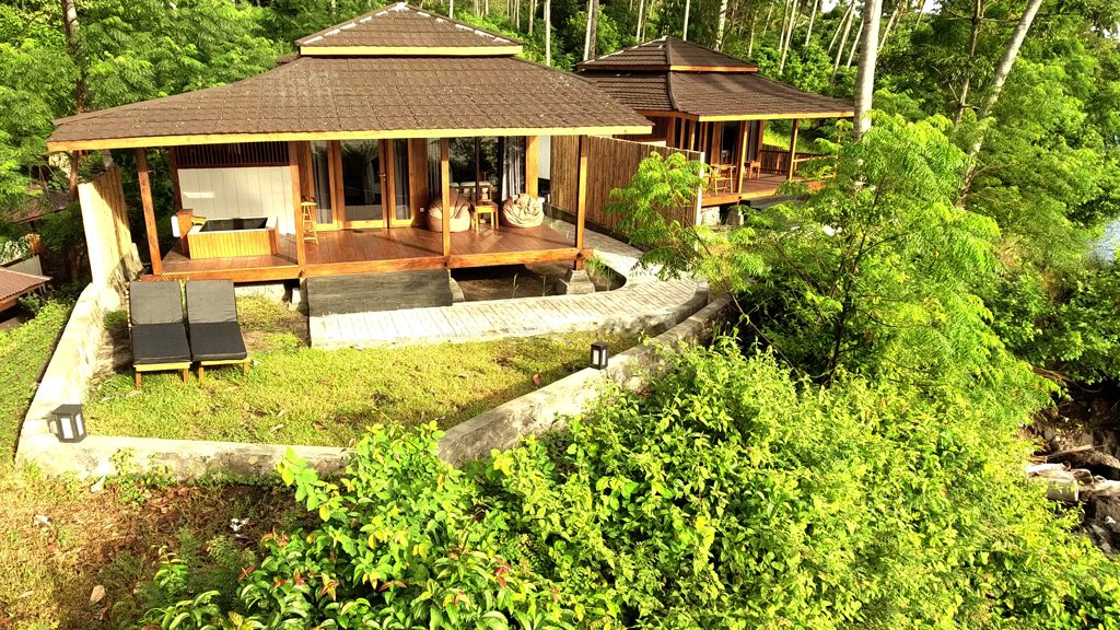 27 dive into lembeh north sulawesi indonesia bungalow panoramic view