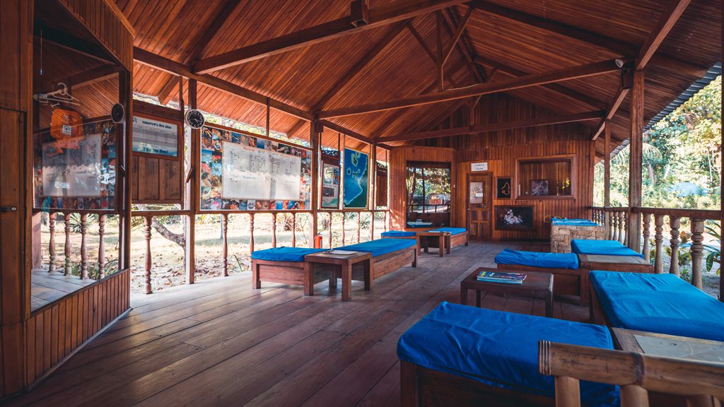 27 siladen resort and spa north sulawesi indonesia dive center