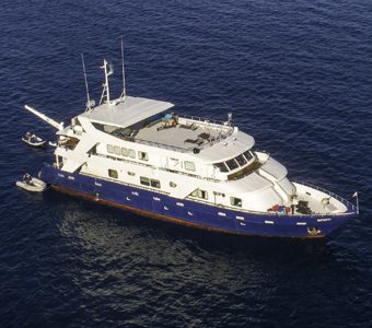 3 atlantis infiniti liveaboard philippines aerial view 2 feature340