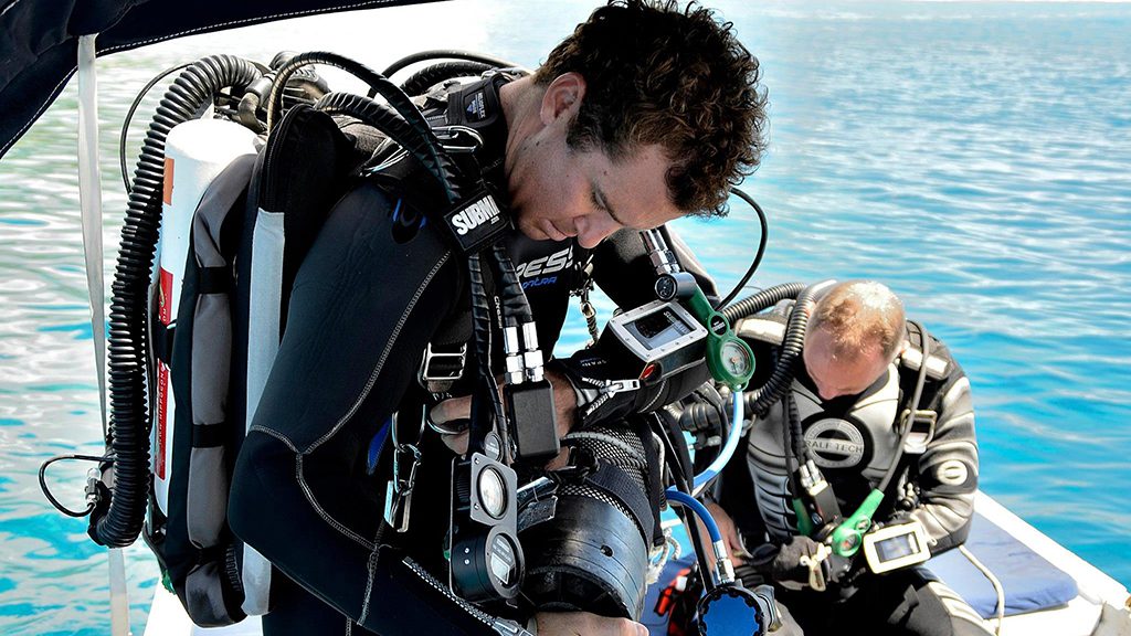 Ultimate dive sites book todd thimios gearing up