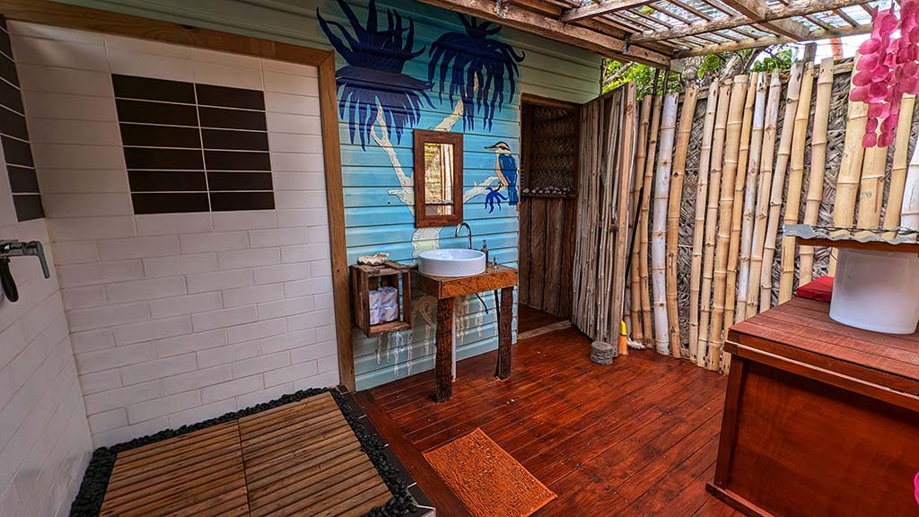 10 awesome whale adventures haapai tonga fanifo lofa fale bathroom