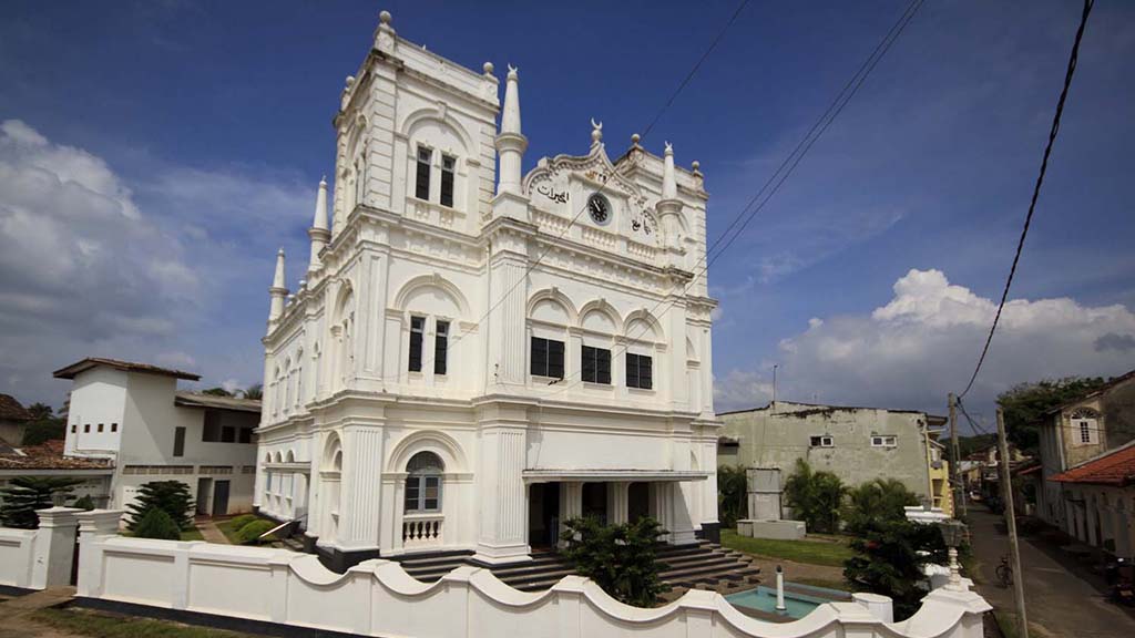 34 dive galle sri lanka cathedral