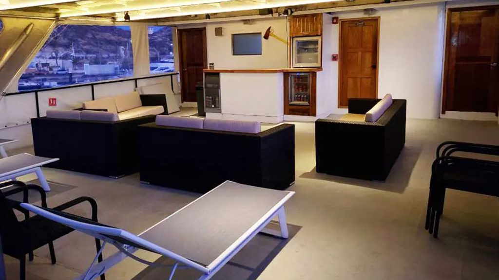 21 nautilus undersea liveaboard socorro baja mexico al fresco lounge