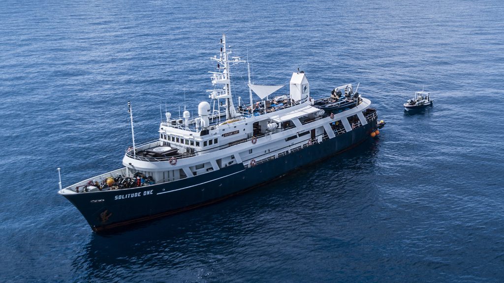 5 solitude one liveaboard philippines aerial view2