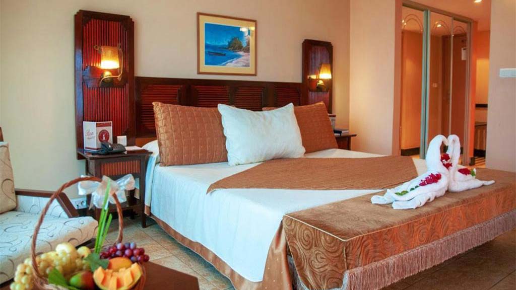 6 madagascar antsiranana grand hotel diego double room