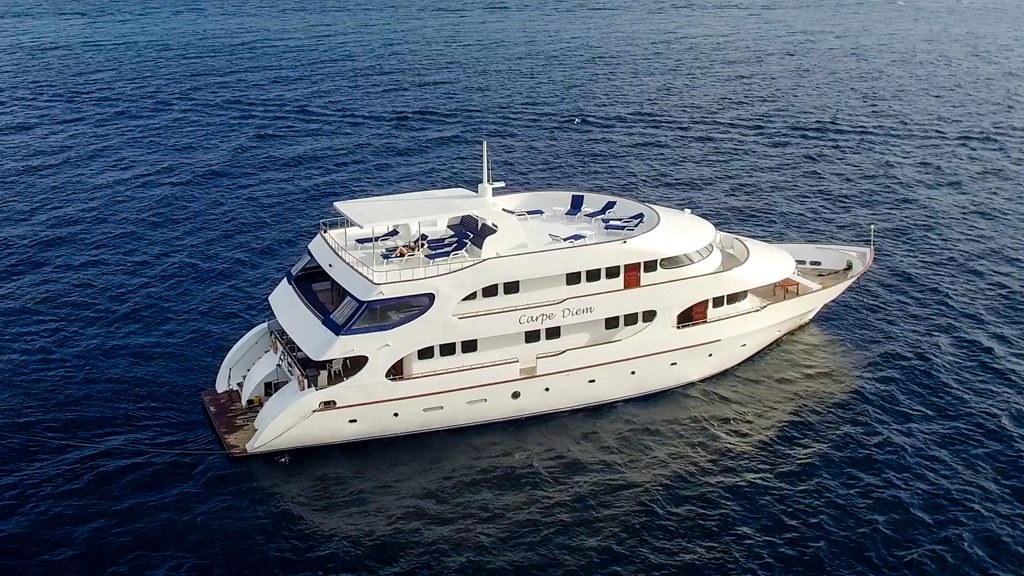 7 carpe diem liveaboard maldives aerial view