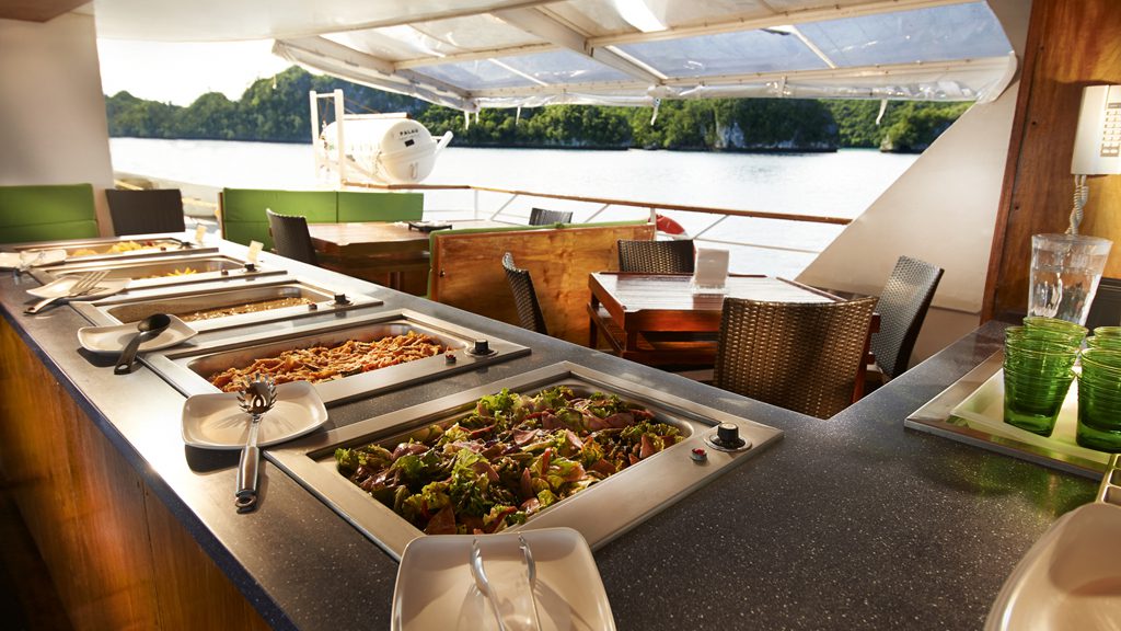 9 solitude one liveaboard philippines dining2