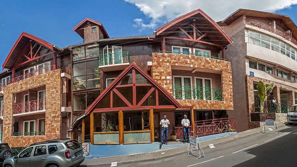 Madagascar antanarivo palissandre hotel entrance