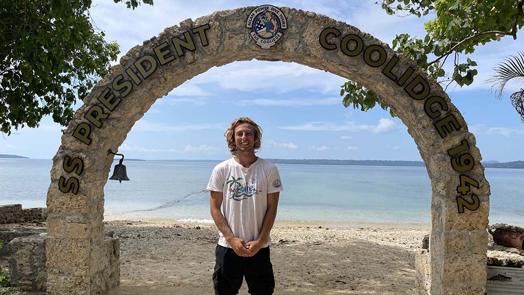 Dive the coolidge allan power dive tours santo vanuatu owner oska brookes 6450