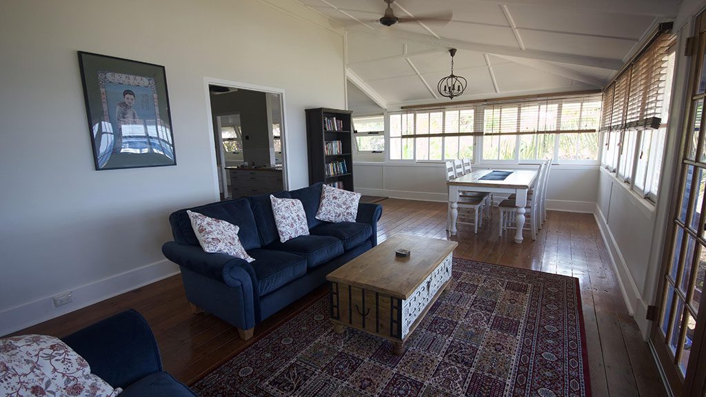 1 extra divers christmas island divers villa lounge 3