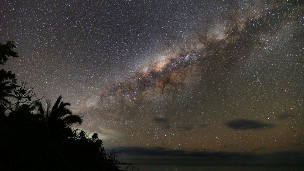 18 tonga haʻapai sandy beach resort dark sky