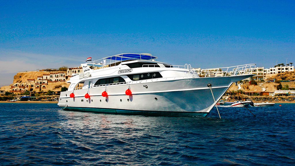 2 freedom 3 sharm el sheikh liveaboard red sea egypt front view hero