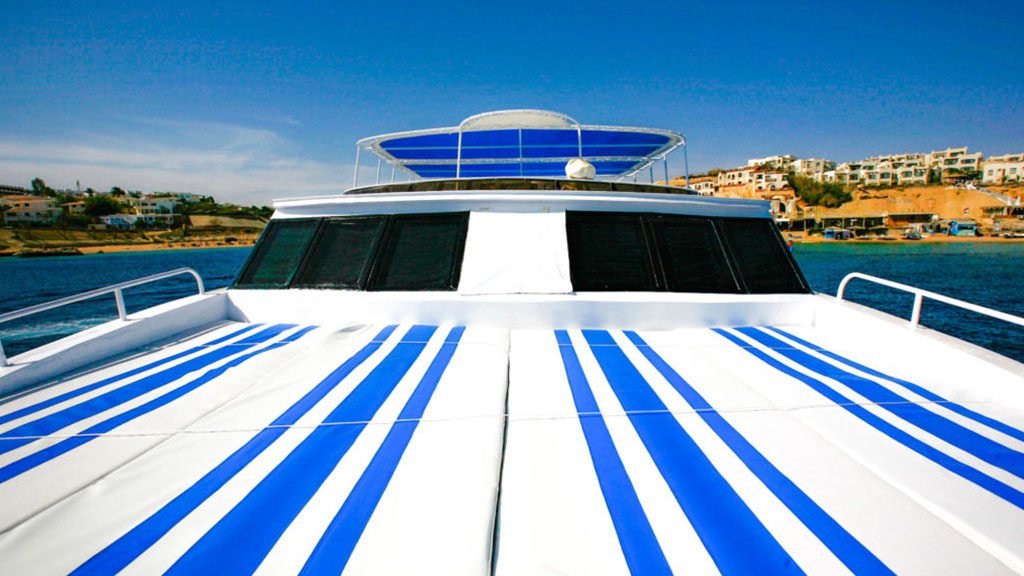 8 freedom 3 sharm el sheikh liveaboard red sea egypt sundeck