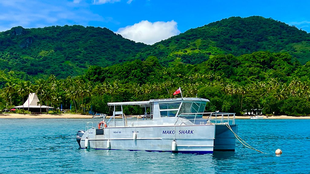 11 beqa lagoon resort beqa lagoon fiji dive boat 2
