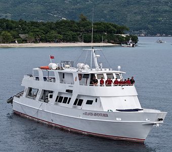 3 atlantis adventurer liveaboard philippines front view feature340