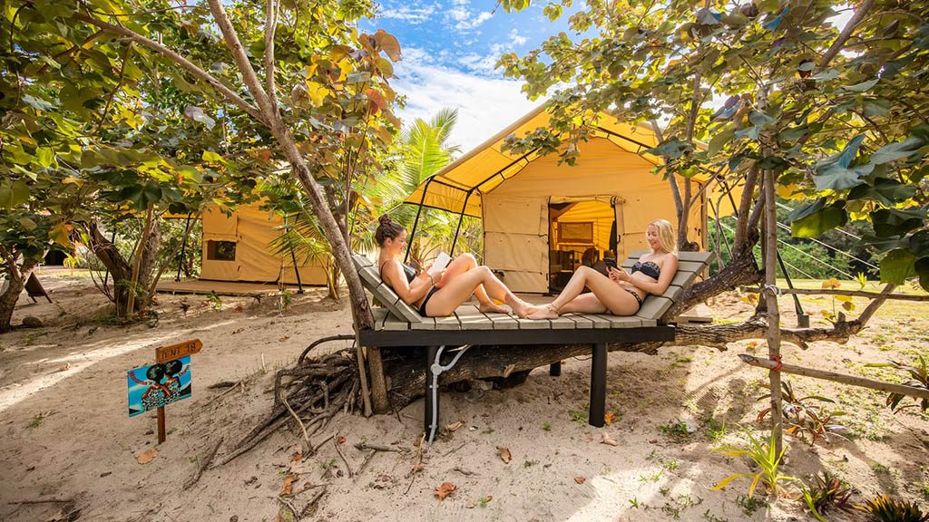 44 barefoot kuata yasawa islands fiji dorm including girl only dorm outside view 44 barefoot kuata yasawa islands fiji dorm including girl only dorm outside view