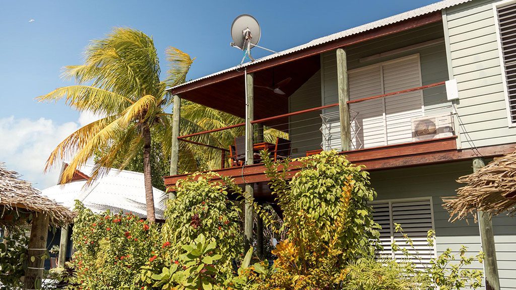 10 cocos dive cocos keeling island australia the breakers upstairs bungalow 10 cocos dive cocos keeling island australia the breakers upstairs bungalow