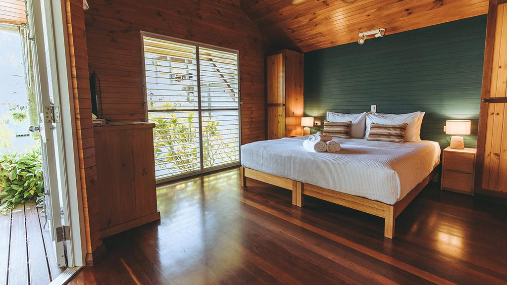 7 cocos dive cocos keeling island australia the breakers bedroom bungalow double 7 cocos dive cocos keeling island australia the breakers bedroom bungalow double