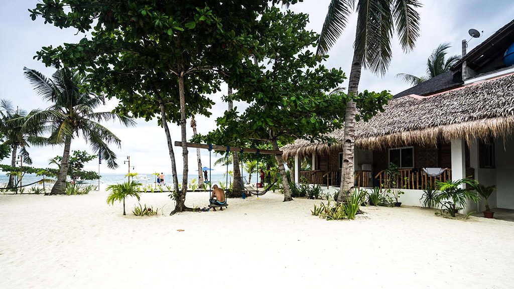 7 evolution malapascua philippines resort grounds