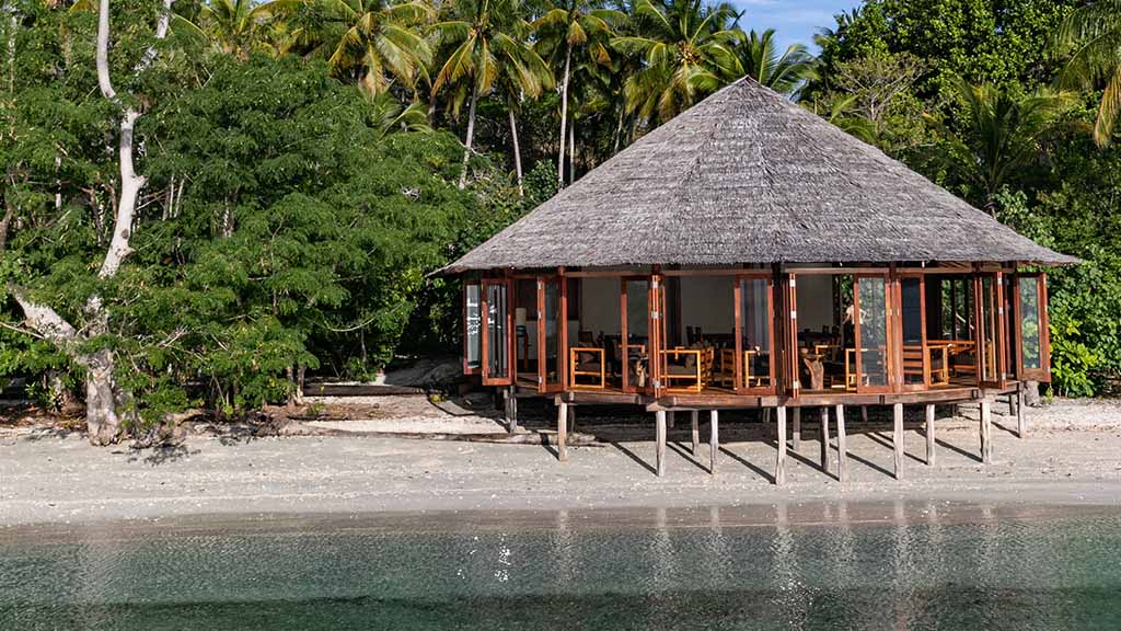 12 kusu island resort halmera indonesia restaurant 2