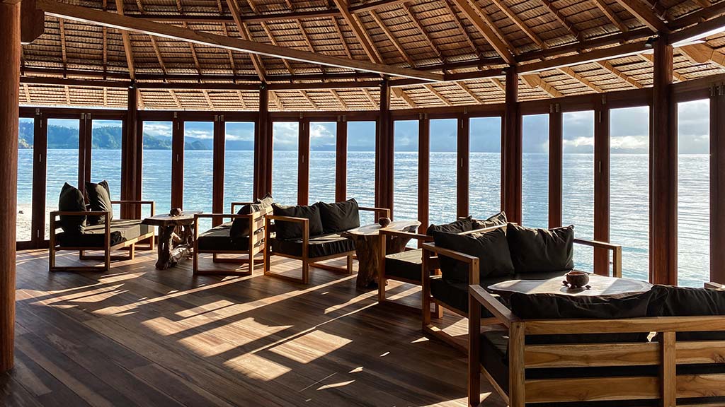 13 kusu island resort halmera indonesia restaurant interior