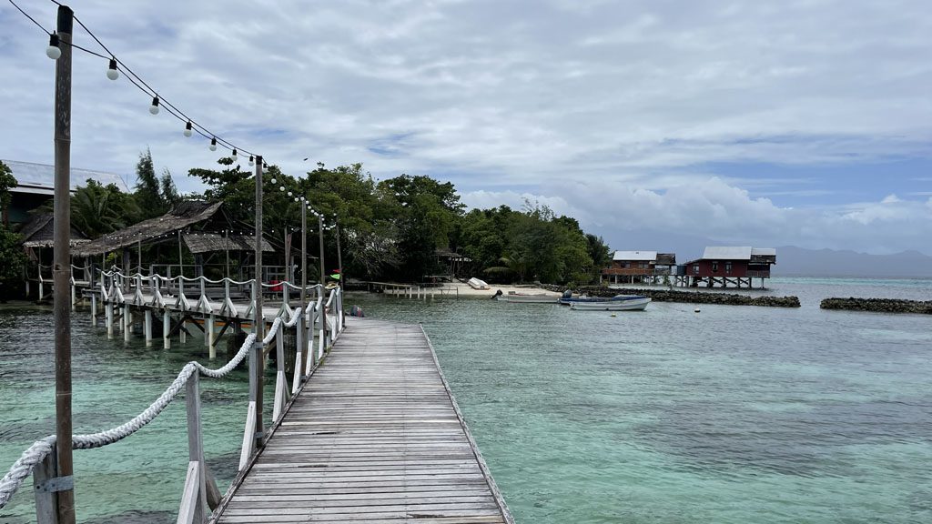 10 imagination island resort gizo solomon island arrival jetty 2