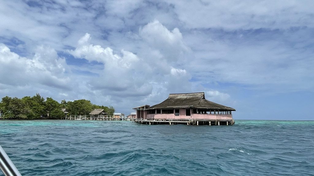 12 imagination island resort gizo solomon island overwater pavilion and central hub2