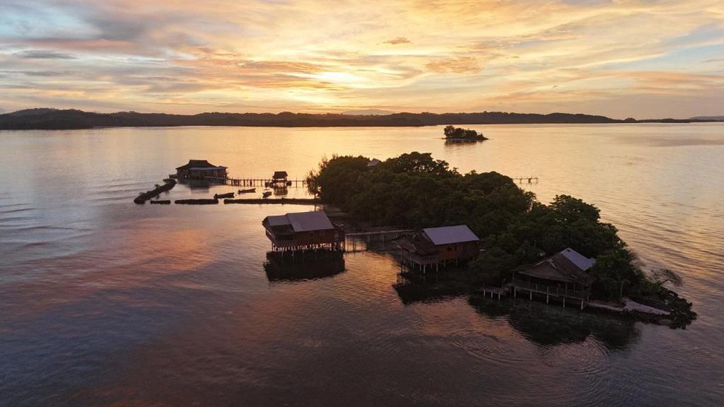7 imagination island resort gizo solomon island aerial sunset view